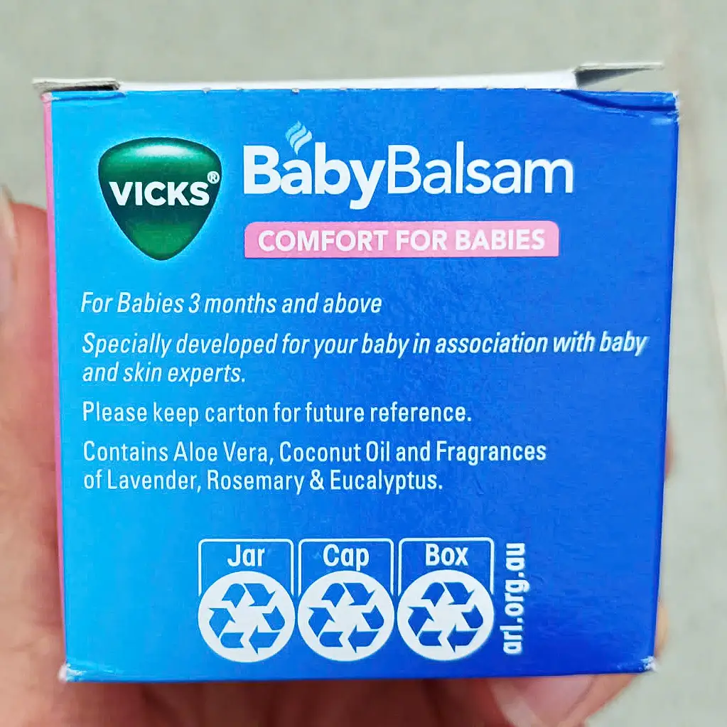 Dầu ấm ngực Vick Baby Balsam Comfort For Babies 50g của Đức Dầu Bôi Giữ Ấm Giảm Ho Cho Trẻ Vicks Baby Balsam Của Đức
