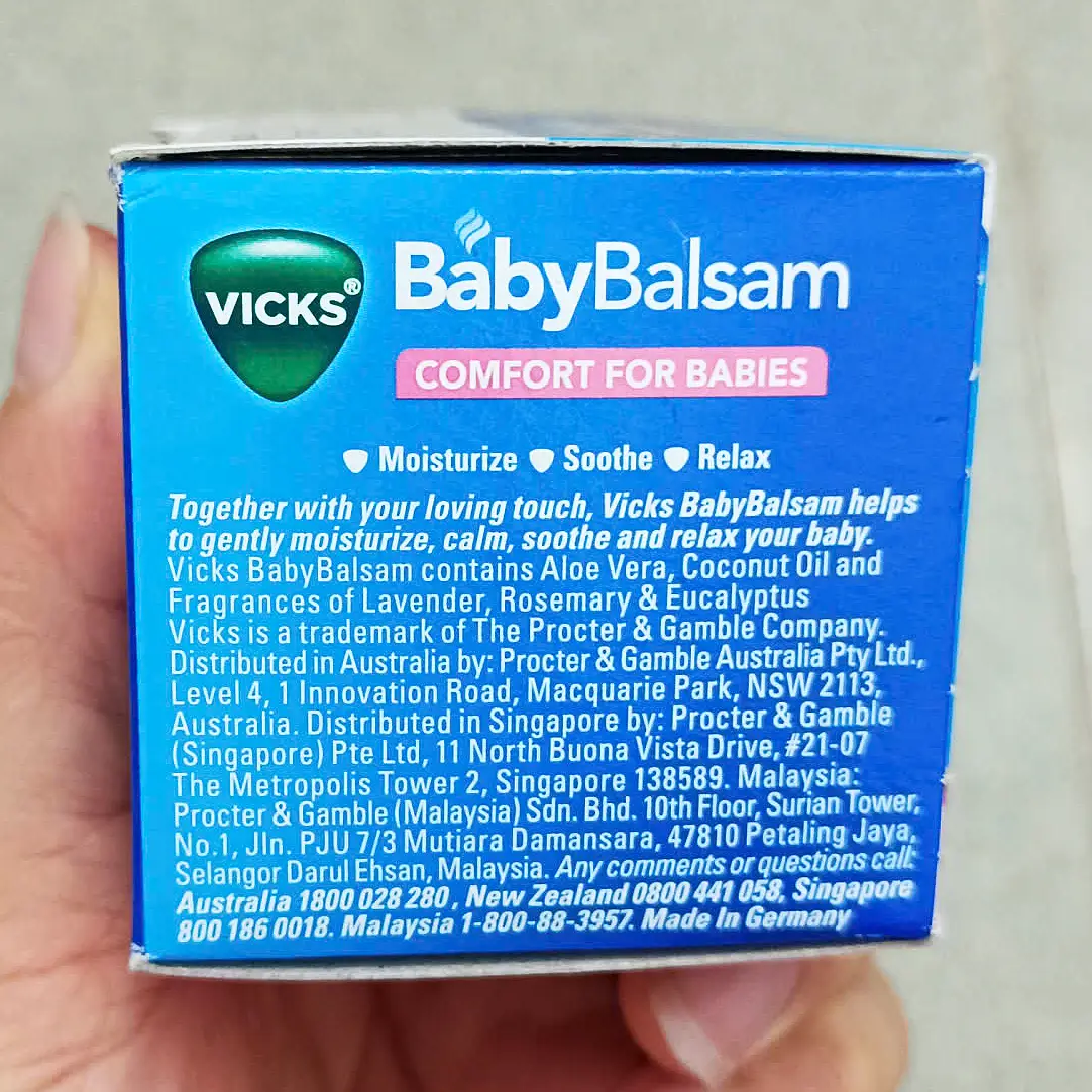 Dầu ấm ngực Vick Baby Balsam Comfort For Babies 50g của Đức Dầu ấm ngực Vick Baby Balsam của Đức giảm ho cho bé