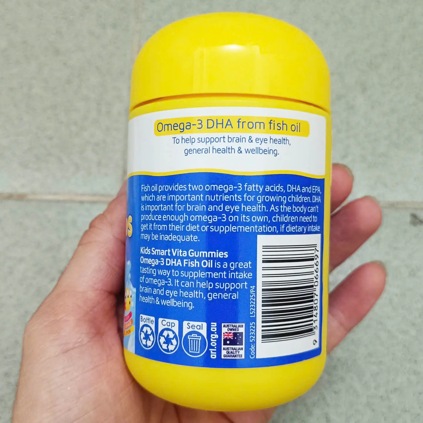 Kẹo gum Nature’s Way Kids Smart Vita Gummies Omega 3 DHA Fish Oil Trio 60 viên của Úc Nature's Way Kids Smart Vita Gummies Omega-3 DHA Fish Oil Trio 60 viên