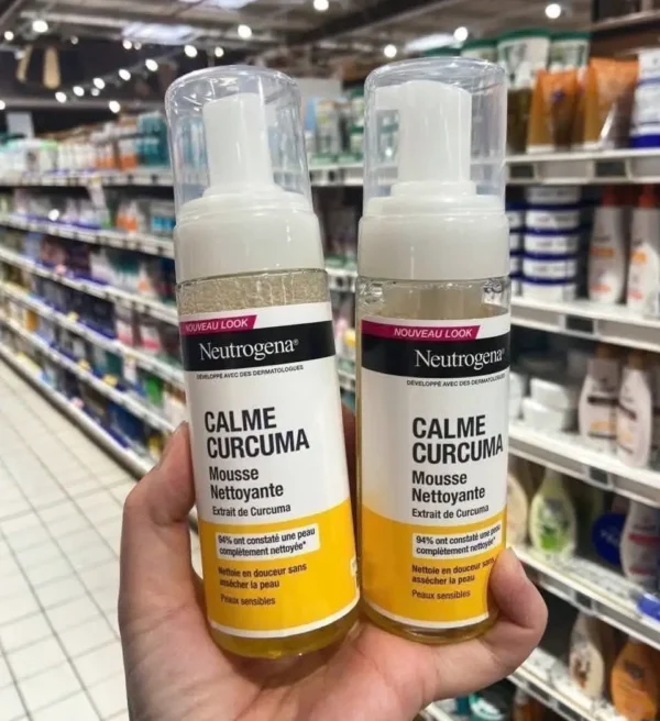 Sữa Rửa Mặt Neutrogena Curcuma Clear 150ml