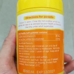 Kẹo dẻo gum Nature's Way Vita Gummies Vitamin C + Zinc 60 viên của Úc Kẹo dẻo Nature's Way Kids Smart Vita Gummies Vitamin C + Zinc tăng đề kháng cho trẻ em từ 2 tuổi, 60 viên