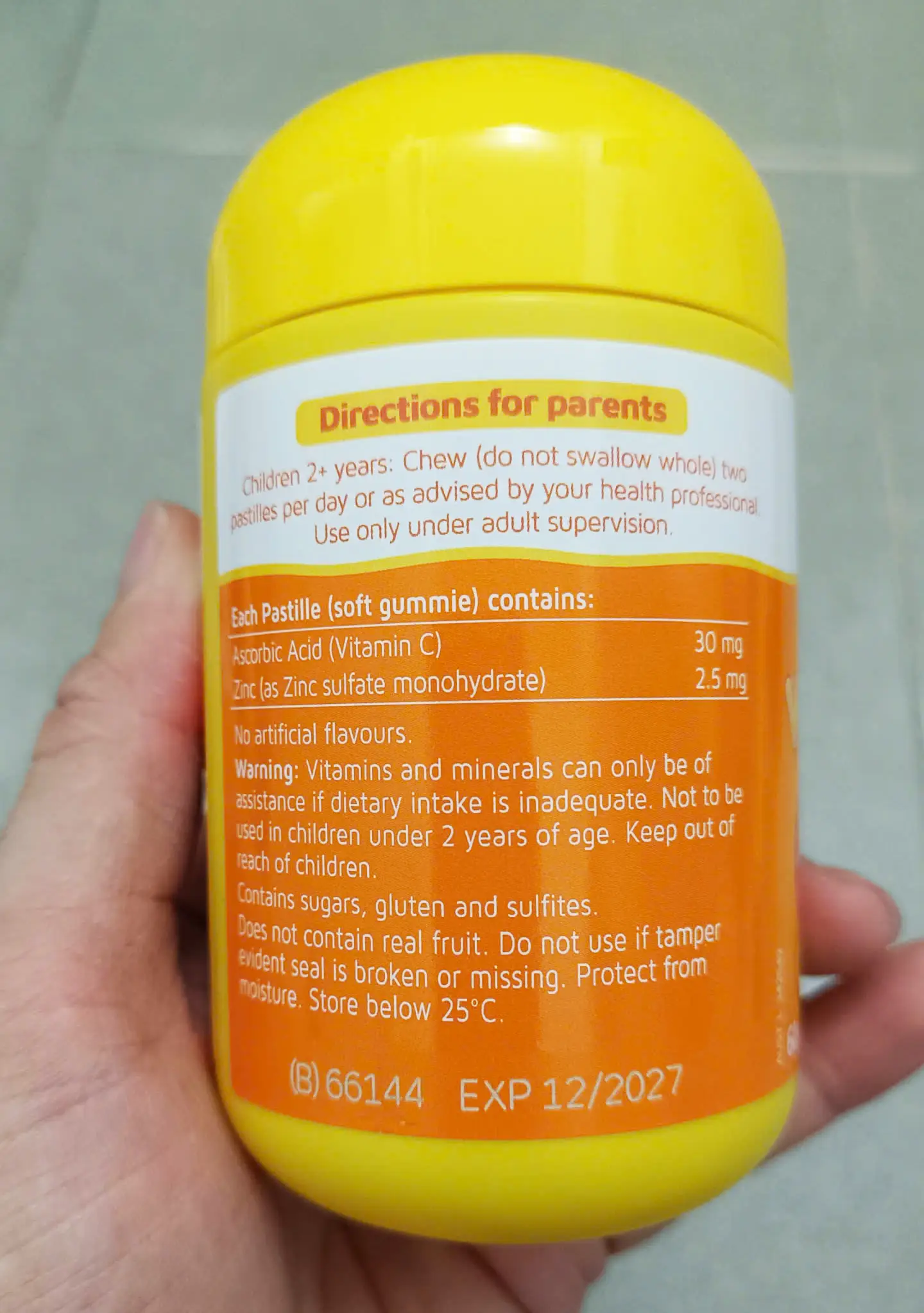 Kẹo dẻo gum Nature's Way Vita Gummies Vitamin C + Zinc 60 viên của Úc Kẹo dẻo Nature's Way Kids Smart Vita Gummies Vitamin C + Zinc tăng đề kháng cho trẻ em từ 2 tuổi, 60 viên