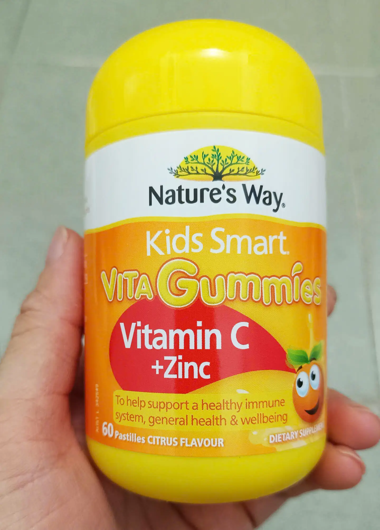 Kẹo dẻo gum Nature's Way Vita Gummies Vitamin C + Zinc 60 viên của Úc Kẹo dẻo kẽm vitamin C Nature's Way Kids Smart Vitamin C + Zinc 60 viên