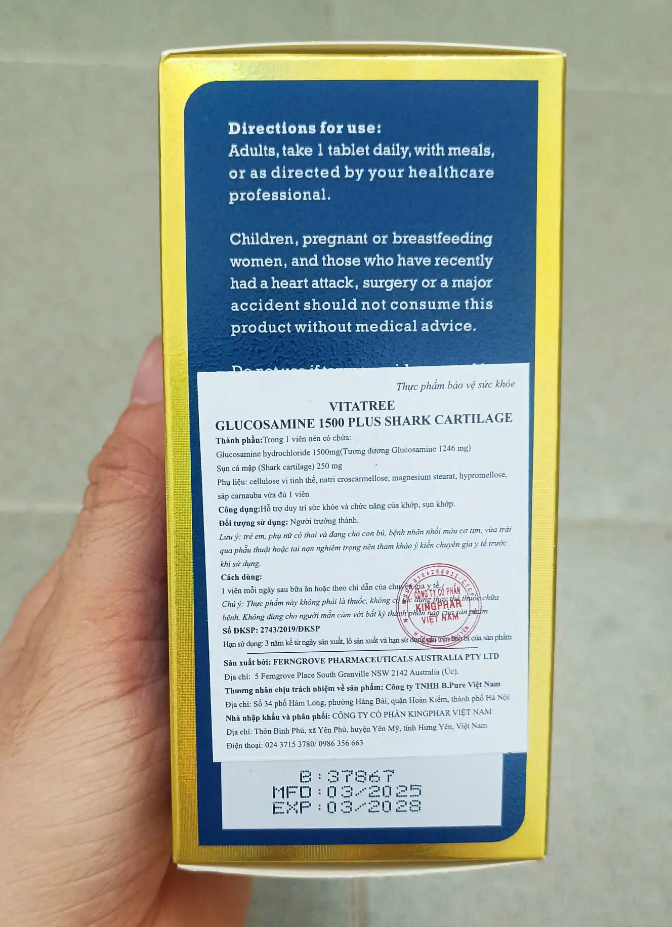 Viên uống bổ khớp Vitatree Glucosamine 1500mg Plus Shark Cartilage 100 viên của Úc Viên uống bổ khớp Vitatree Glucosamine 1500 Plus Shark Cartilage 100 viên của Úc