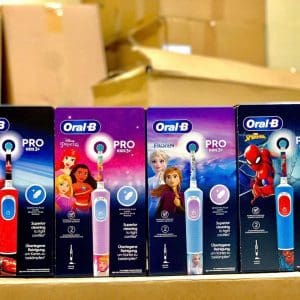Bàn chải điện trẻ em Oral-B Kids cho bé