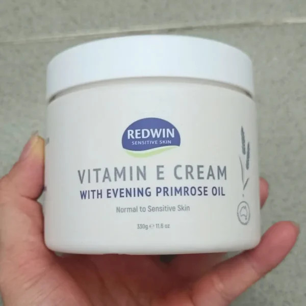 Kem dưỡng da Redwin Vitamin E & Tinh dầu Hoa anh thảo Úc