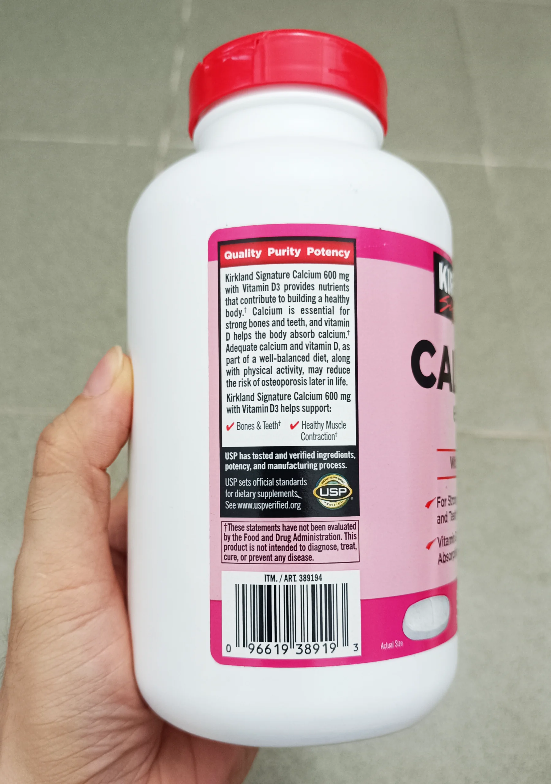 Viên bổ sung canxi Kirkland Calcium 600mg và vitamin d3 500 viên của Mỹ Viên uống Kirkland Calcium 600mg D3 500 viên của Mỹ