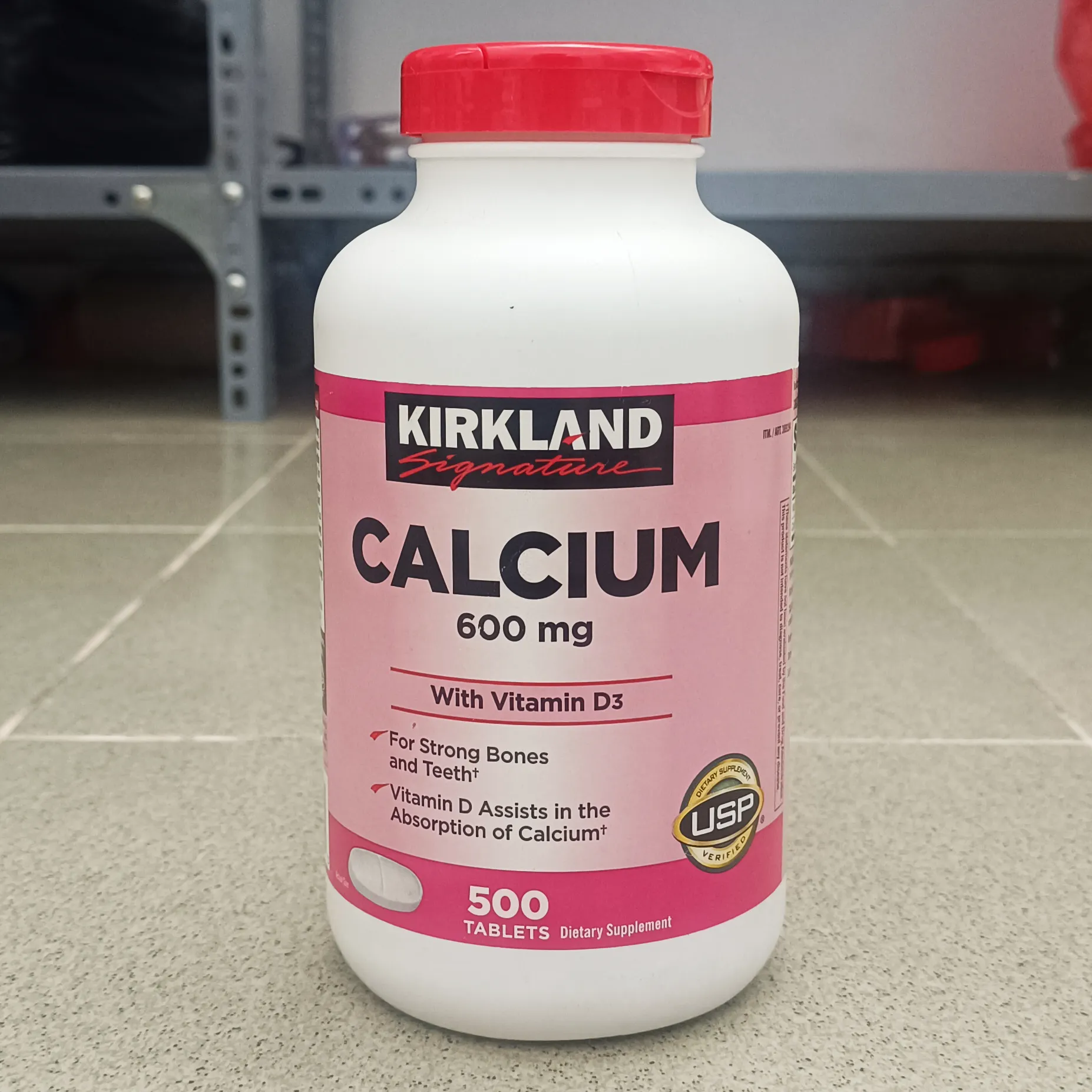 Viên bổ sung canxi Kirkland Calcium 600mg và vitamin d3 500 viên của Mỹ Viên uống Kirkland Calcium 600mg With Vitamin D3 500 viên