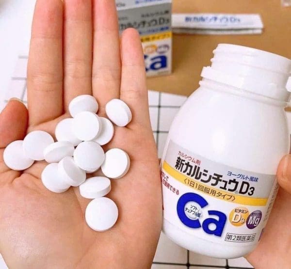Kẹo canxi Takeda 100 viên bổ sung Vitamin D3+Mg của Nhật Bản