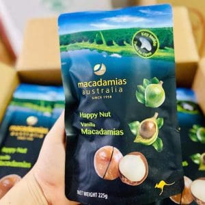 Hạt macca nguyên vỏ Macadamias Australia vị Vani gói 225g