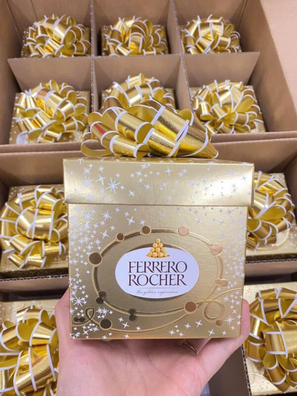 Kẹo Socola Ferrero Rocher nơ vàng (hộp 18 viên)