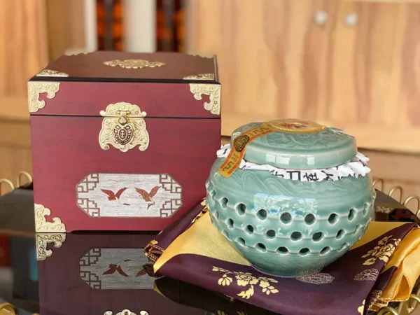 Cao Hồng Sâm Hoàng Đế IRE Hàn Quốc hũ sứ 1kg