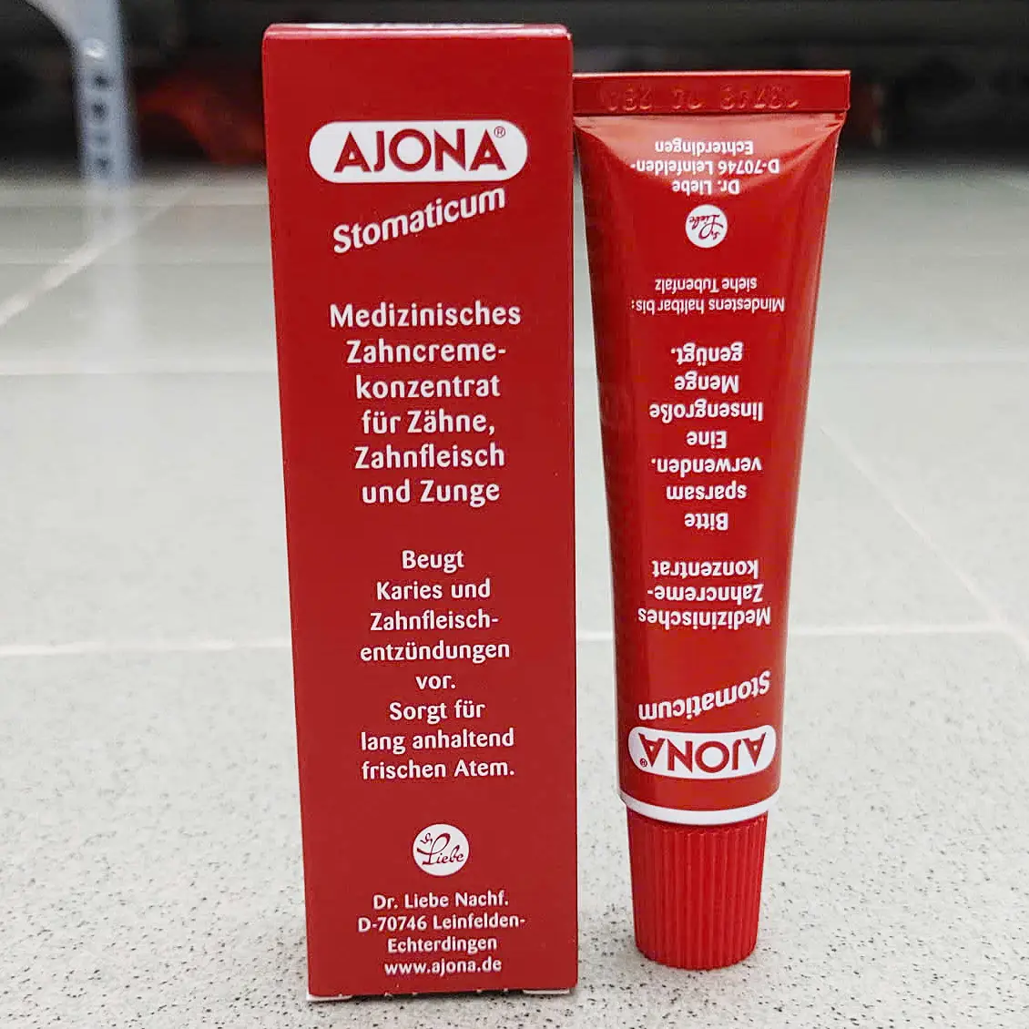 Kem đánh răng Ajona Stomaticum 25ml của Đức Kem đánh răng Ajona Stomaticum trị viêm nướu