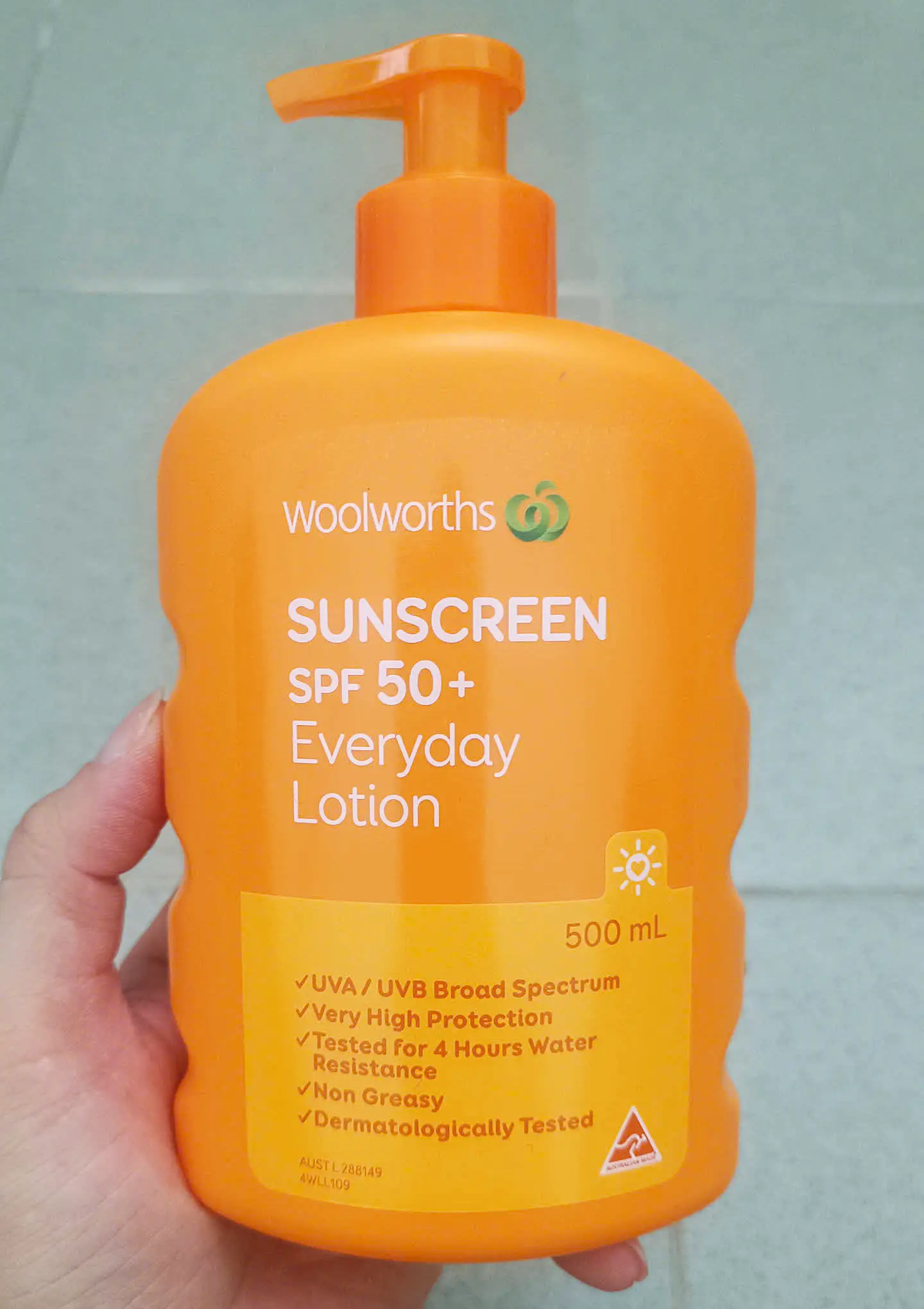 Kem chống nắng Woolworths 500ml của Úc Kem chống nắng Woolworths Everyday Sunscreen SPF 50+ 500ml của Úc