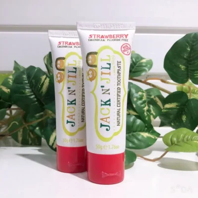Kem đánh răng hữu cơ trẻ em Jack N'Jill Organic vị dâu 50g
