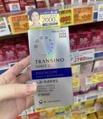 Viên uống Transino White C Premium 180 viên của Nhật Bản Viên uống trị nám trắng da tàn nhang Transino White C Premium 180 viên Nhật Bản