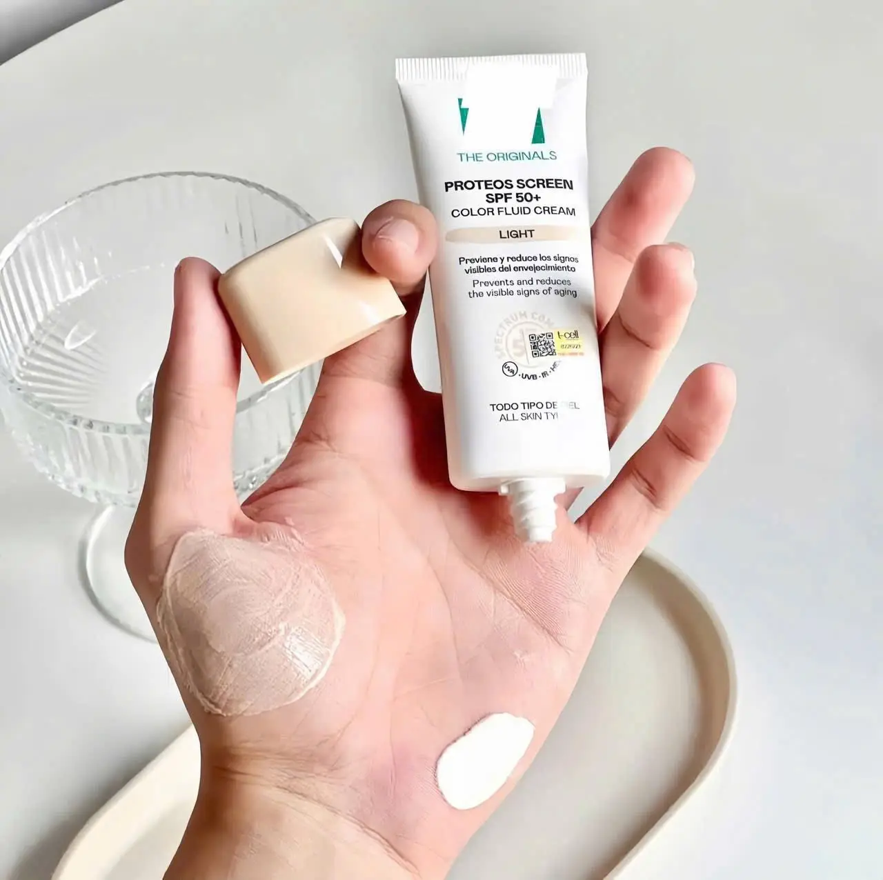 Kem chống nắng Martiderm Light 40ml nâng tông Kem Chống Nắng MartiDerm Light Nâng Tone Kiềm Dầu