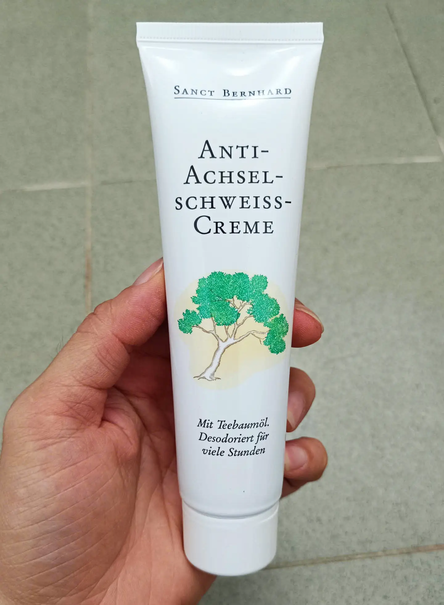 Kem trị hôi nách Sanct Bernhard Anti Achsel Schweiss Creme 100ml của Đức Kem khử mùi thảo mộc Sanct Bernhard Anti Achsel Schweiss 100ml