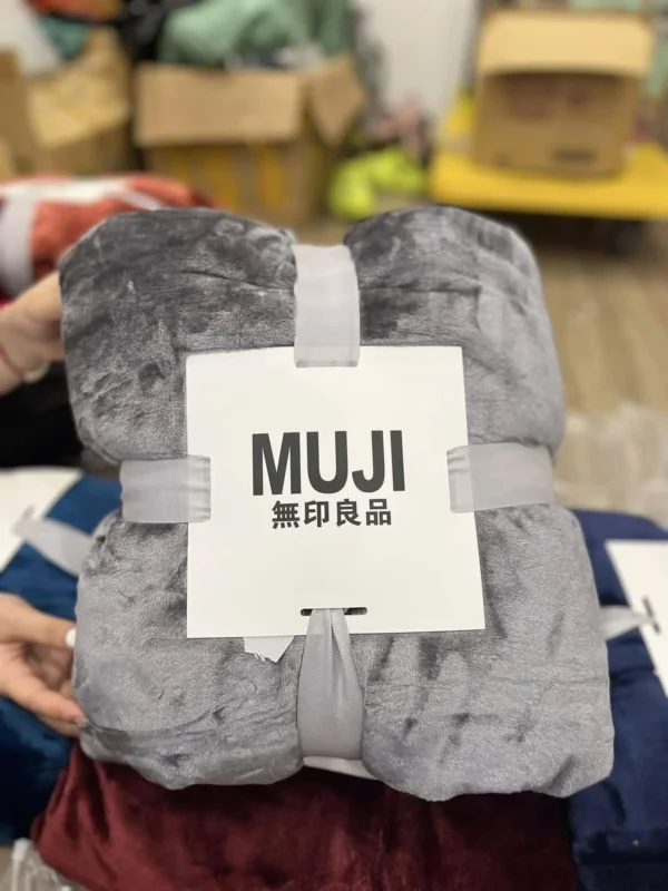 Chăn Muji Lông Tuyết Nhung Hàng Loại 1 Kích Thước 2Mx2M3
