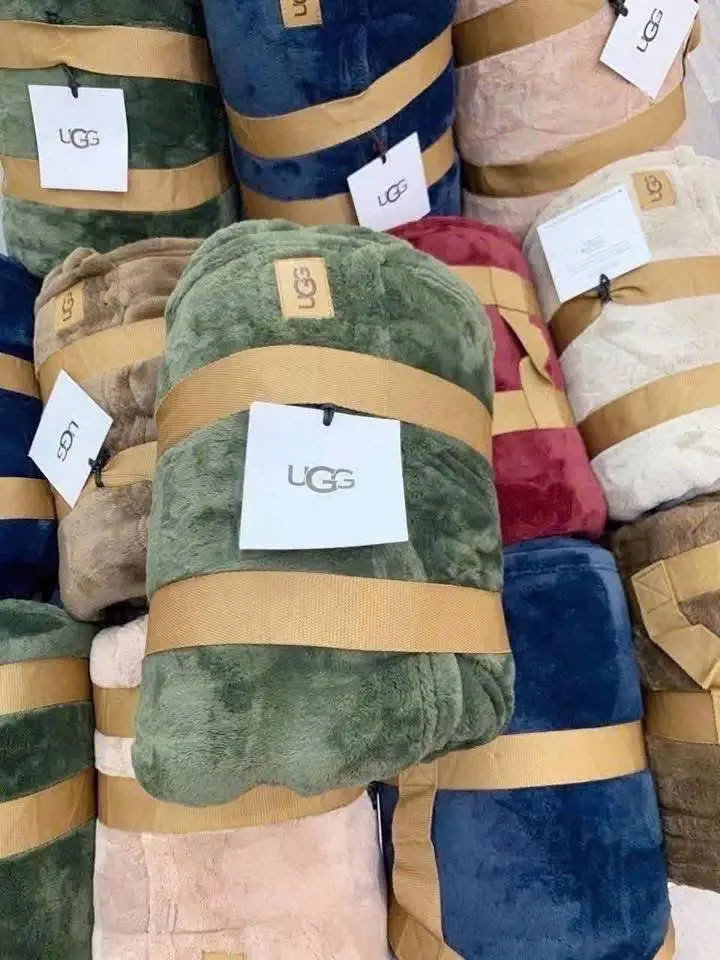 Chăn lông thỏ UGG Costco của Úc Chăn lông thỏ UGG Costco của Úc