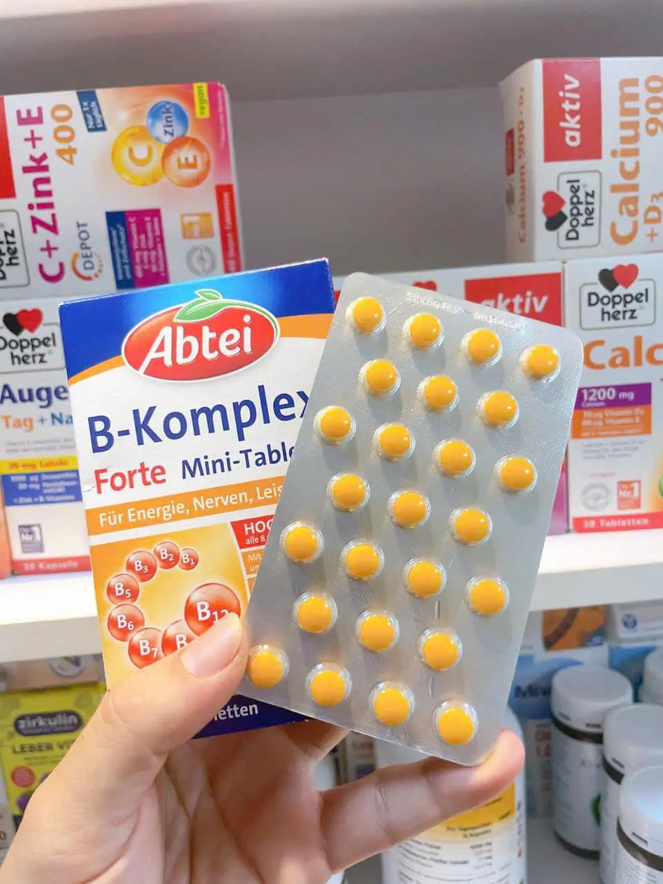 Viên uống vitamin B tổng hợp Abtei B-Komplex Forte 50 viên của Đức Viên uống Abtei Vitamin B-Complex – hỗ trợ tập trung, giảm mệt mỏi