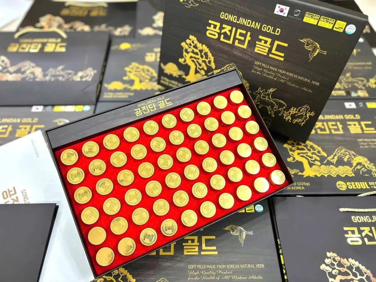 An cung trầm hương Gong Jindan Gold 60 viên của Hàn Quốc An Cung Ngưu Hoàng Hoàn Trầm Hương Gong Jindan Gold