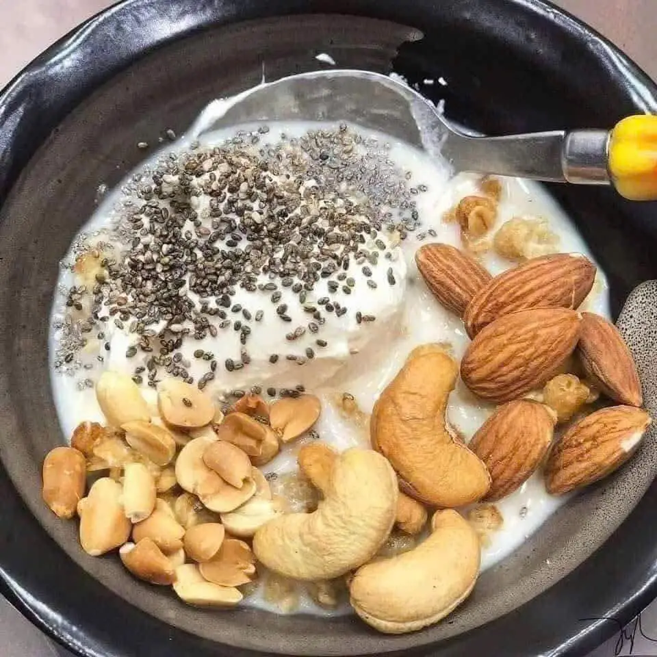 Hạt chia đen Úc 500g Black Bag Hạt Chia Úc Hữu Cơ Black Bag Chia 500g