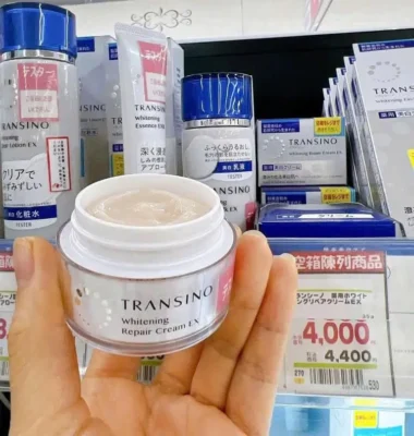 Kem dưỡng trắng da ban đêm Transino Whitening Repair Cream EX của Nhật Bản
