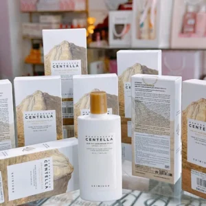 Kem chống nắng Centella Skin1004 Air-Fit Suncream Plus SPF50+ PA++++ 50ml của Hàn Quốc Kem Chống Nắng Skin1004 Madagascar Centella Air-Fit Suncreem Plus SPF5