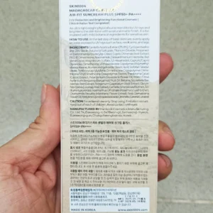 Kem chống nắng Centella Skin1004 Air-Fit Suncream Plus SPF50+ PA++++ 50ml của Hàn Quốc Kem chống nắng Skin1004 Madagascar Centella Air-Fit Suncream