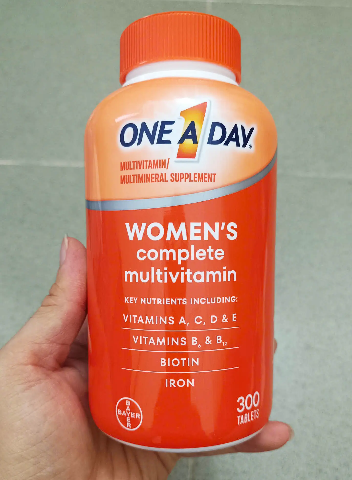 Vitamin tổng hợp cho nữ One A Day Women’s Complete Multivitamin 300 viên của Mỹ One A Day Women’s Complete Multivitamin 300 viên vitamin tổng hợp cho nữ