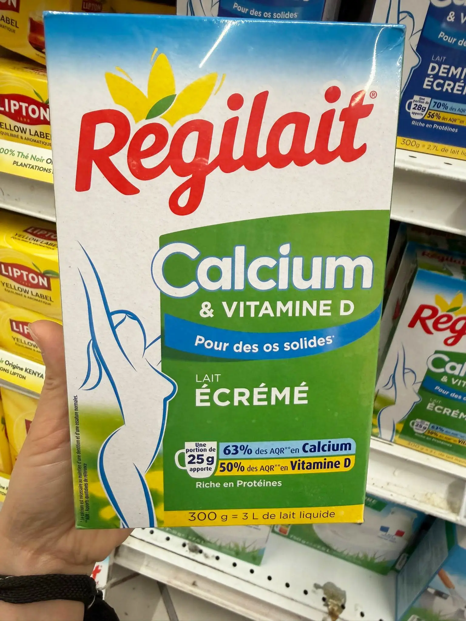 Sữa bột tách béo Régilait Calcium & Vitamine D 300g của Pháp Sữa bột tách kem Regilait Calcium & Vitamine D giàu canxi, 300g