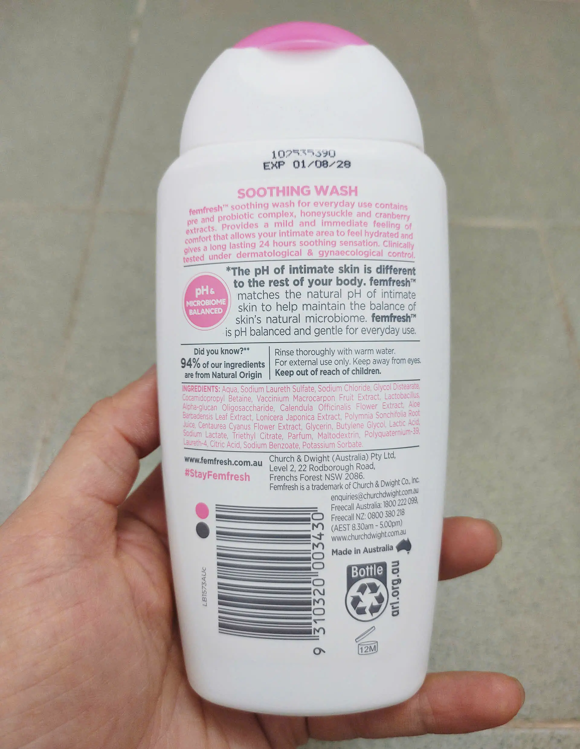Dung dịch vệ sinh phụ nữ Femfresh Soothing Wash 250ml của Úc Dung dịch vệ sinh Femfresh Soothing Wash 250ml của Úc