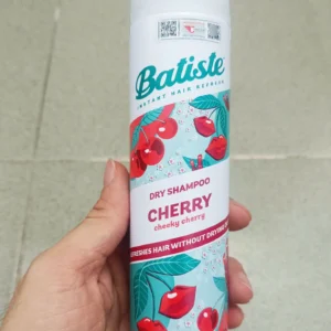 Dầu gội khô Batiste Dry Shampoo Cherry Cheeky Cherry 200ml của Anh Quốc Gội khô Batiste Dry Shampoo Cherry 200ml