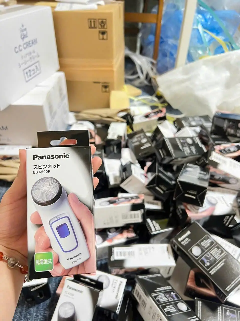 Máy cạo râu Panasonic ES6500P của Nhật Bản Máy cạo râu Panasonic ES6500P Nhật Bản