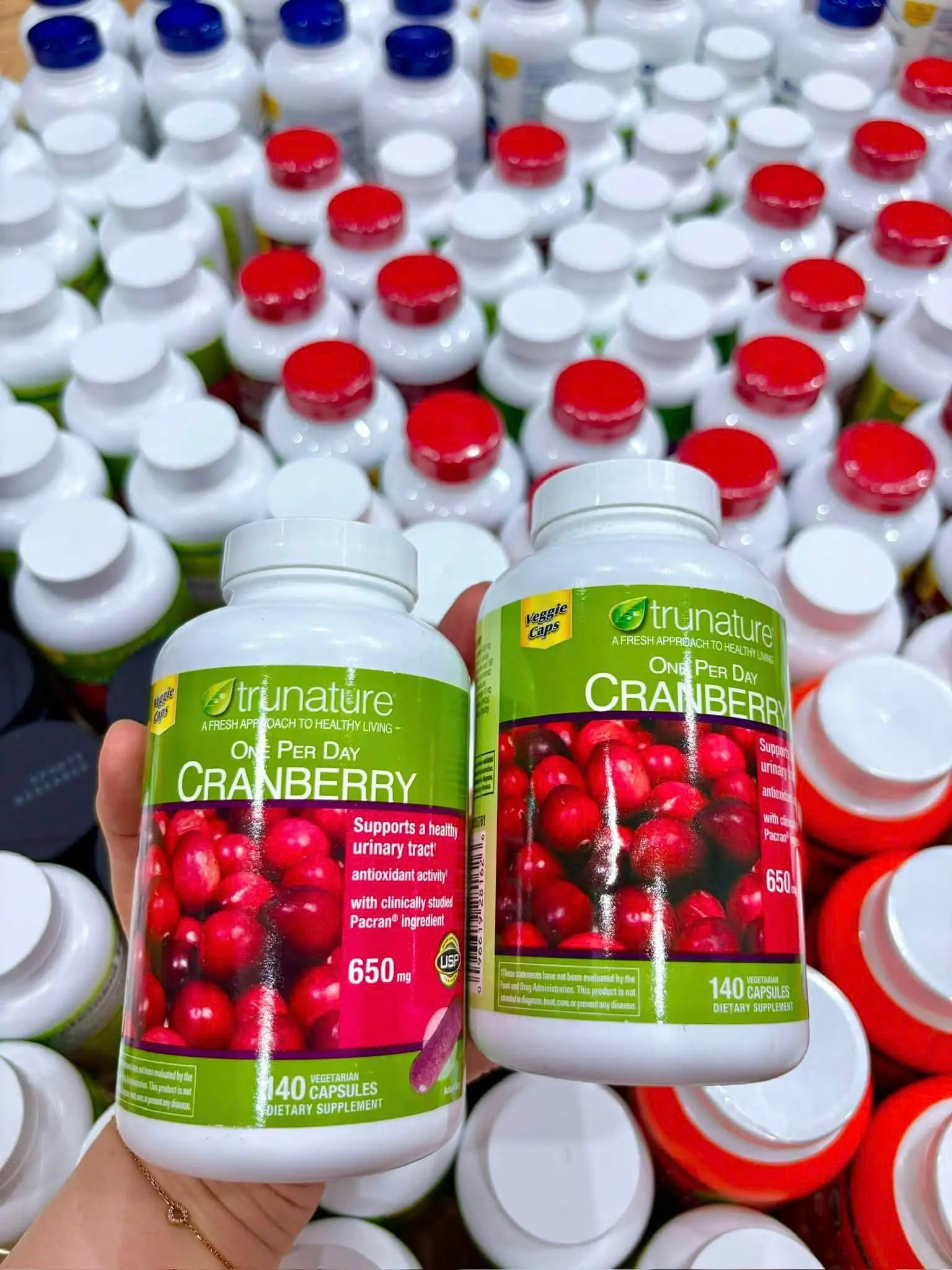 Viên uống tiết niệu Trunature Cranberry 650mg 140 viên của Mỹ Viên uống hỗ trợ đường tiết niệu Trunature Cranberry 650mg 140 viên của Mỹ